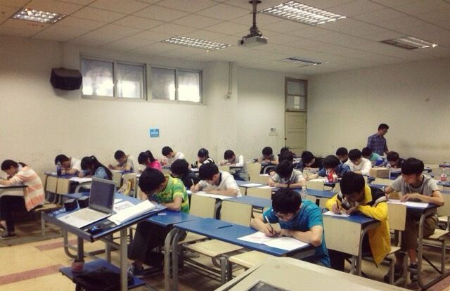 手機信號屏蔽器，憑什么能干擾到你的手機信號？